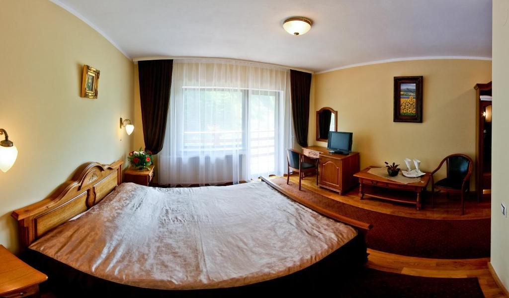 Pension Curmatura Stezii Решинари Номер фото