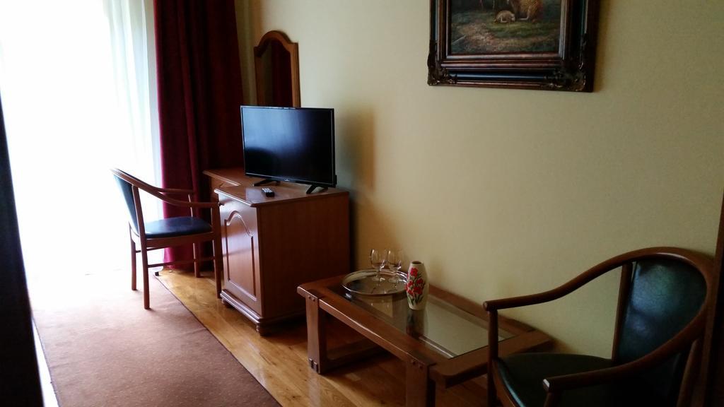 Pension Curmatura Stezii Решинари Экстерьер фото